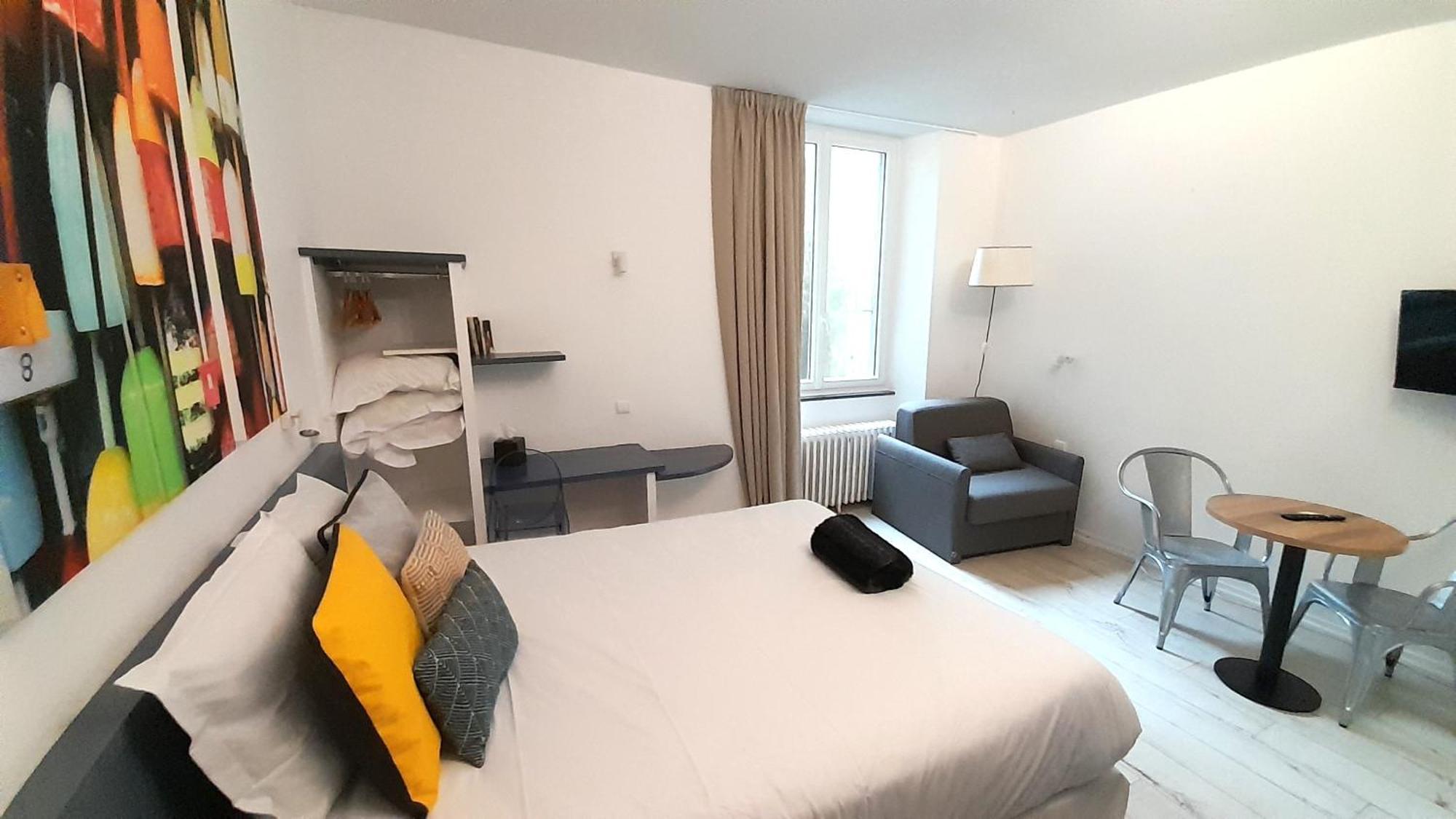 Hotel La Marine, Vieux Port Ла-Рошель Экстерьер фото