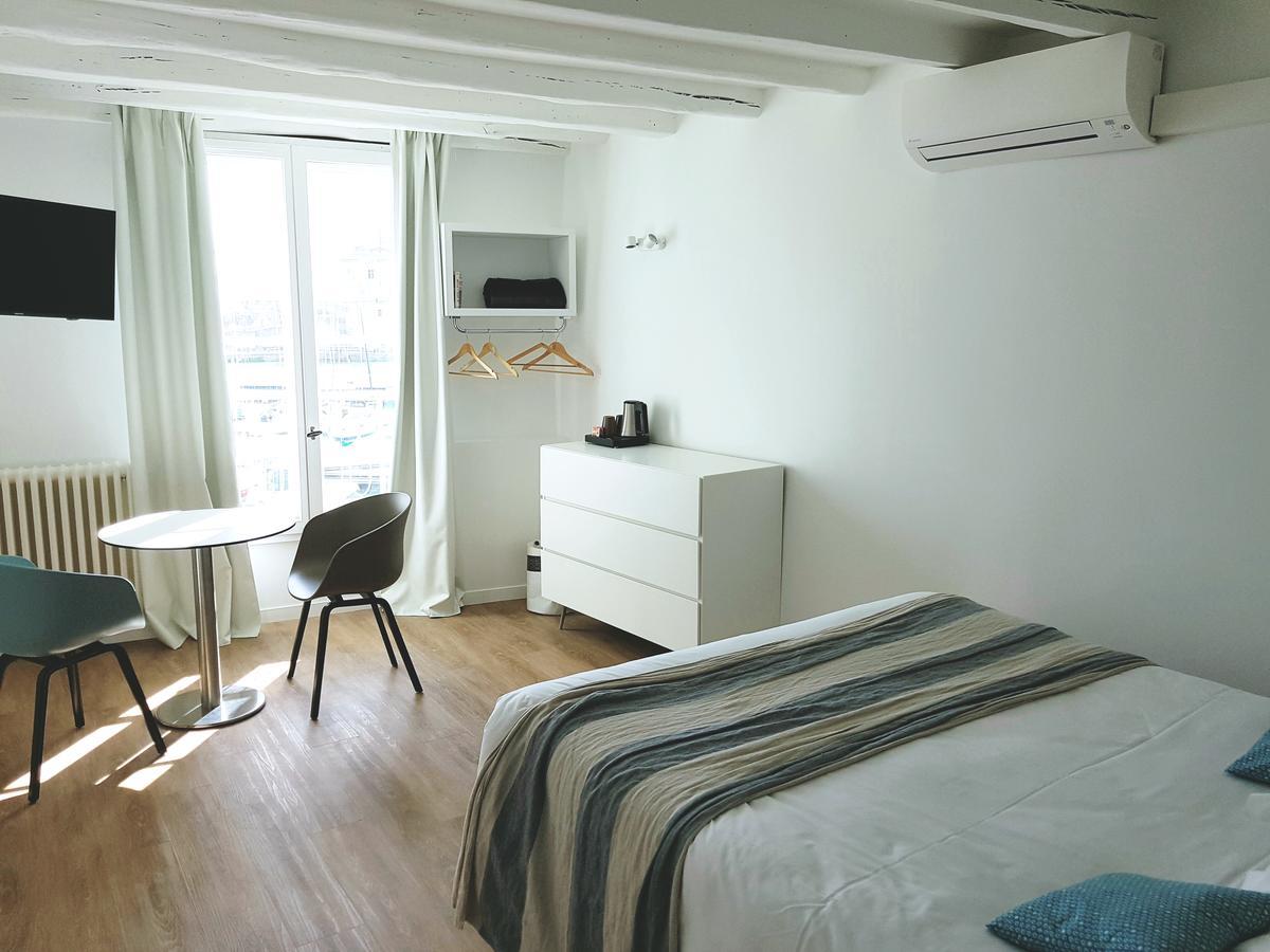 Hotel La Marine, Vieux Port Ла-Рошель Экстерьер фото
