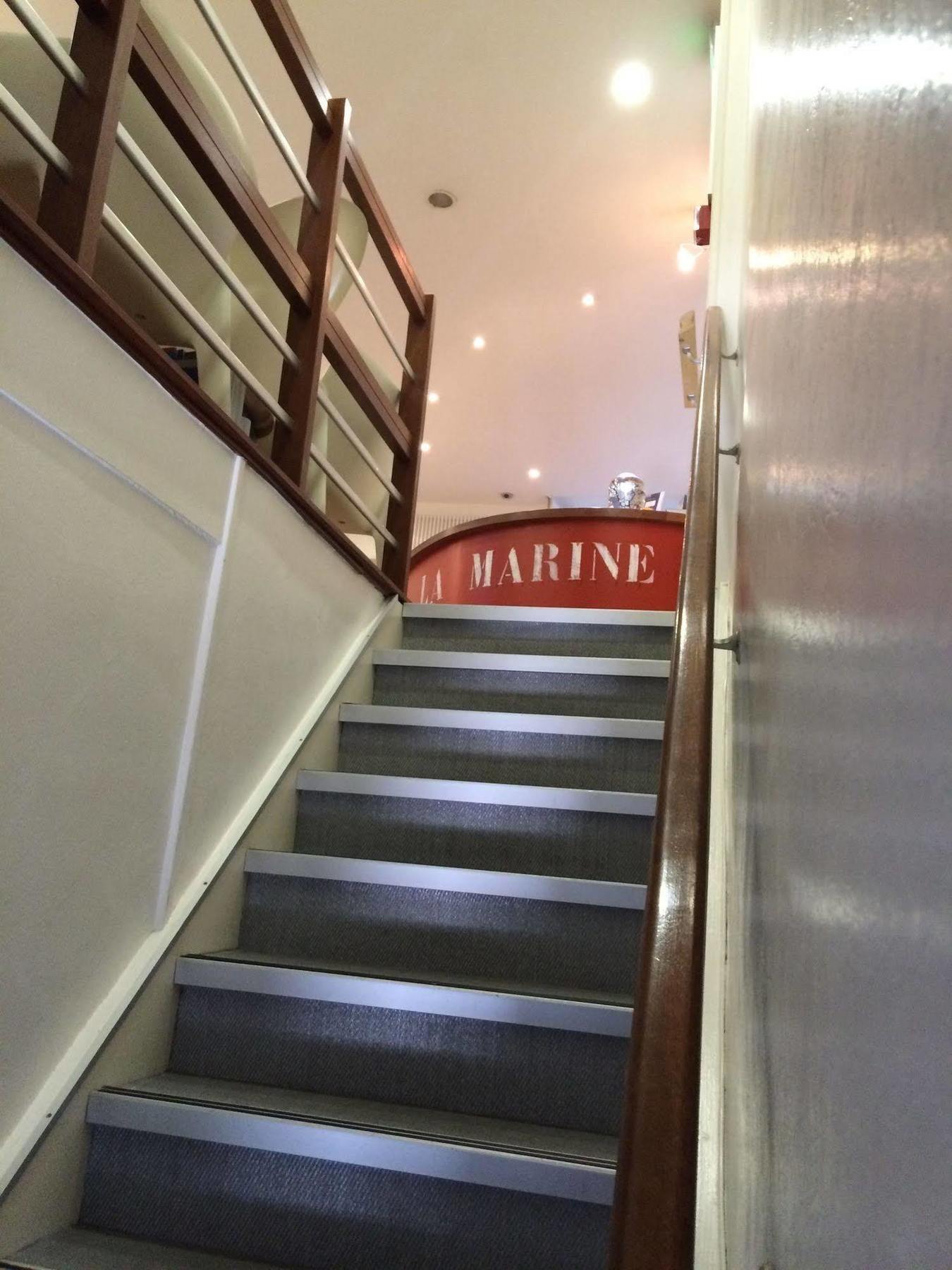 Hotel La Marine, Vieux Port Ла-Рошель Экстерьер фото